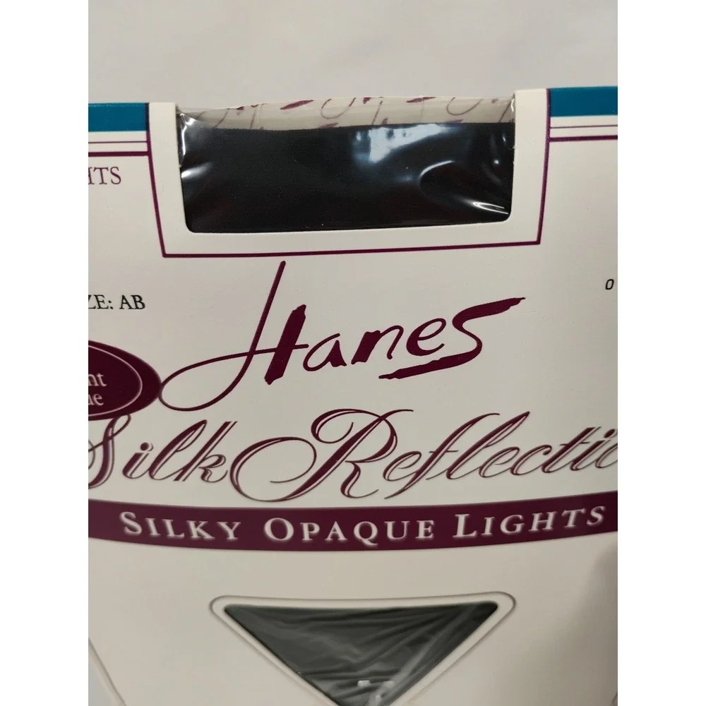 Hanes Silk Reflections‎ Silky Opaque Pantyhose Color Jet Black 702 AB Sandalfoot